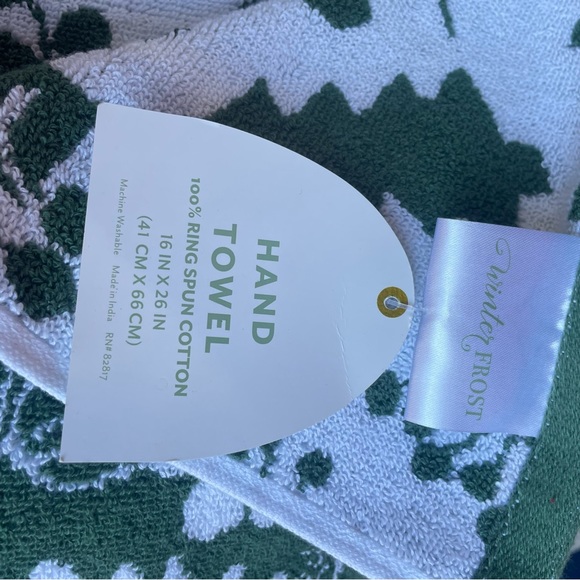 Rae Dunn Green Christmas Candle & Hand Towel NWT - Picture 6 of 10